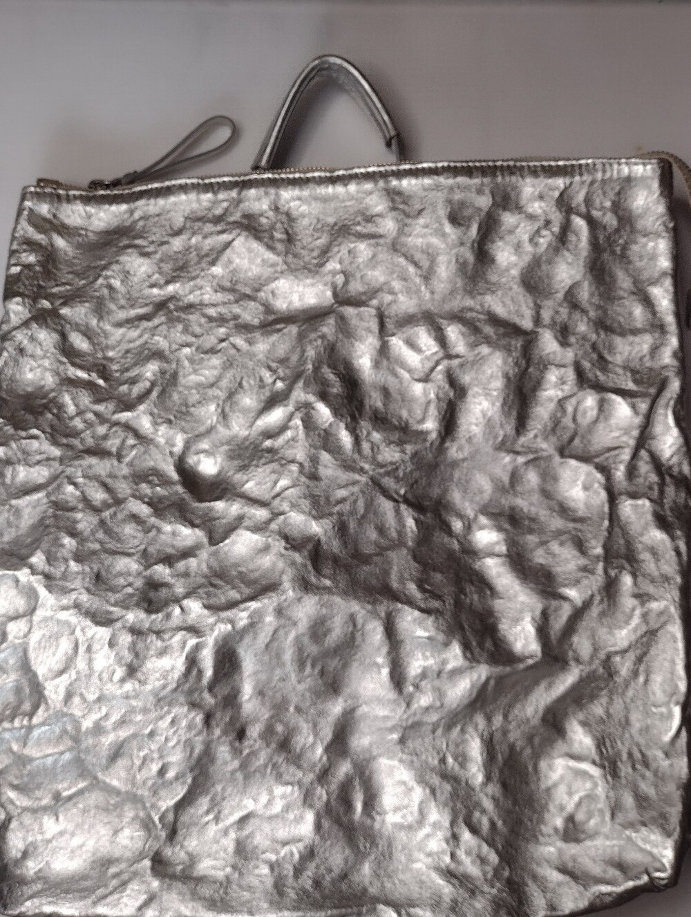 IO Pelle Italia Backpack Crinkle Metallic Convertible Bag Purse Silver B10